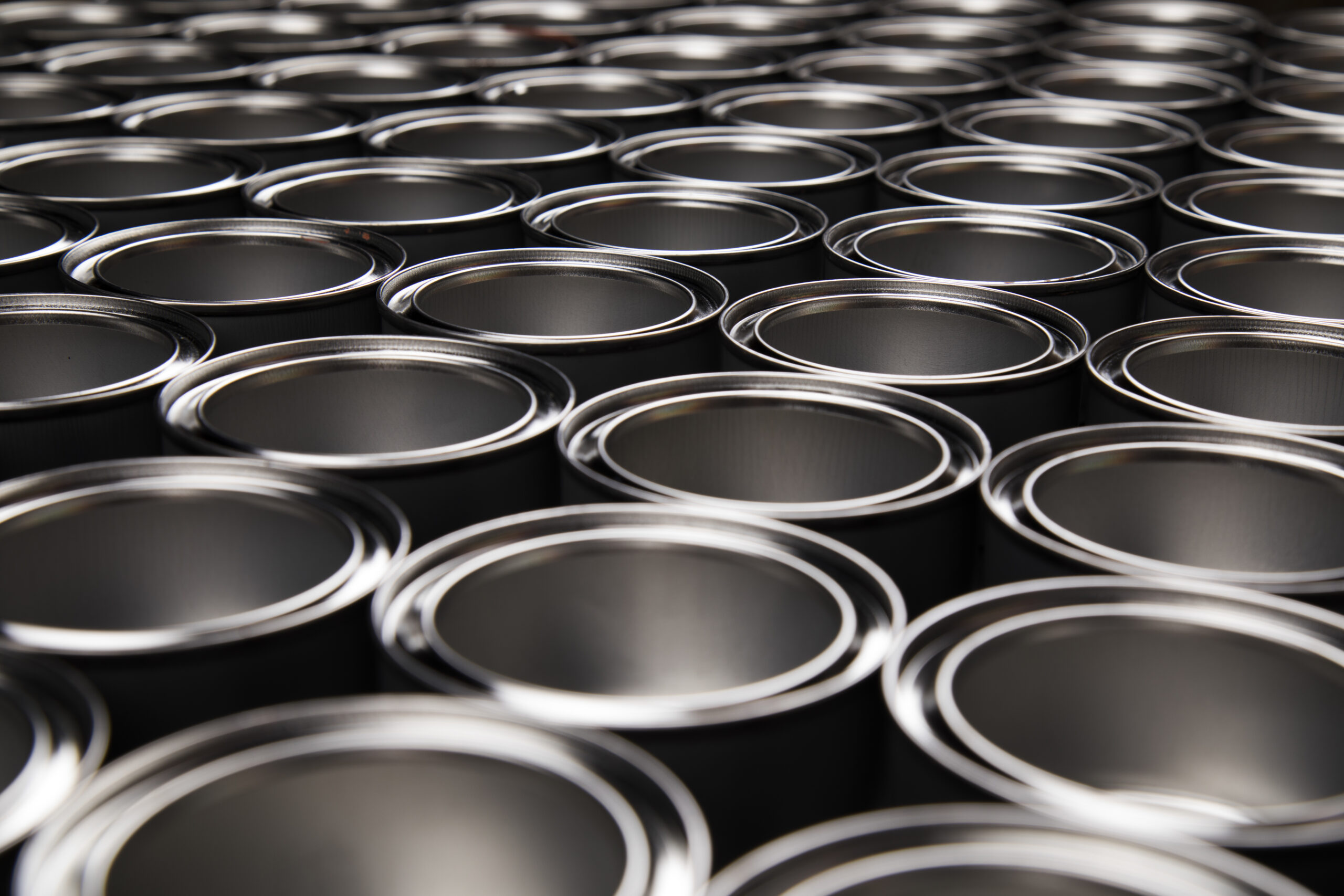 Metal tin paint cans